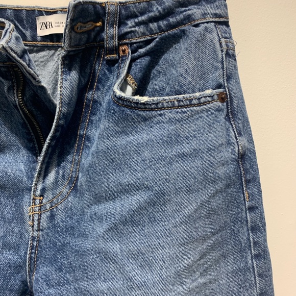 Zara Women’s Size 2 distressed jeans regular wash - Picture 6 of 8